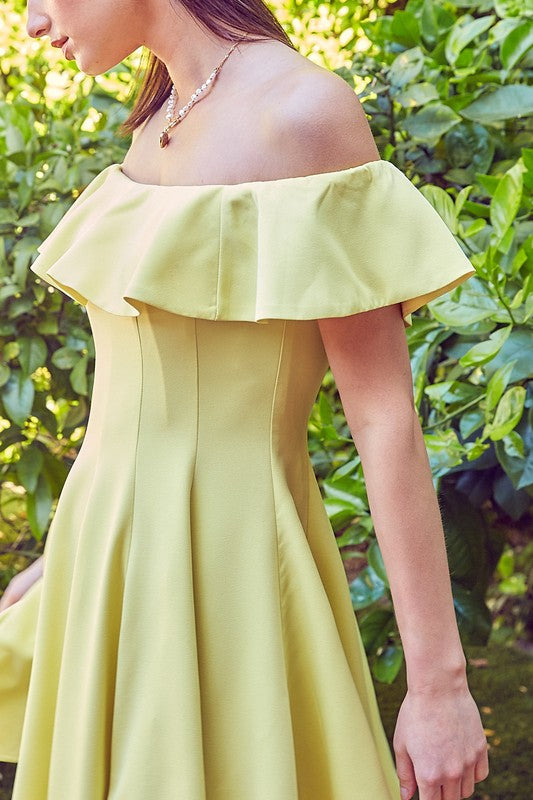 A Line Off-The-Shoulder Ruffle Dress