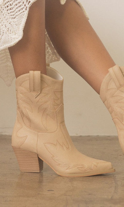 Nanti Embroidered Cowboy Boots