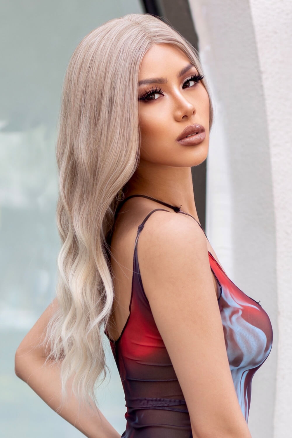 Kierra 13 x 2" Lace Front Wigs Synthetic Long Wave 24" 150% Density in Medium Blonde Highlights