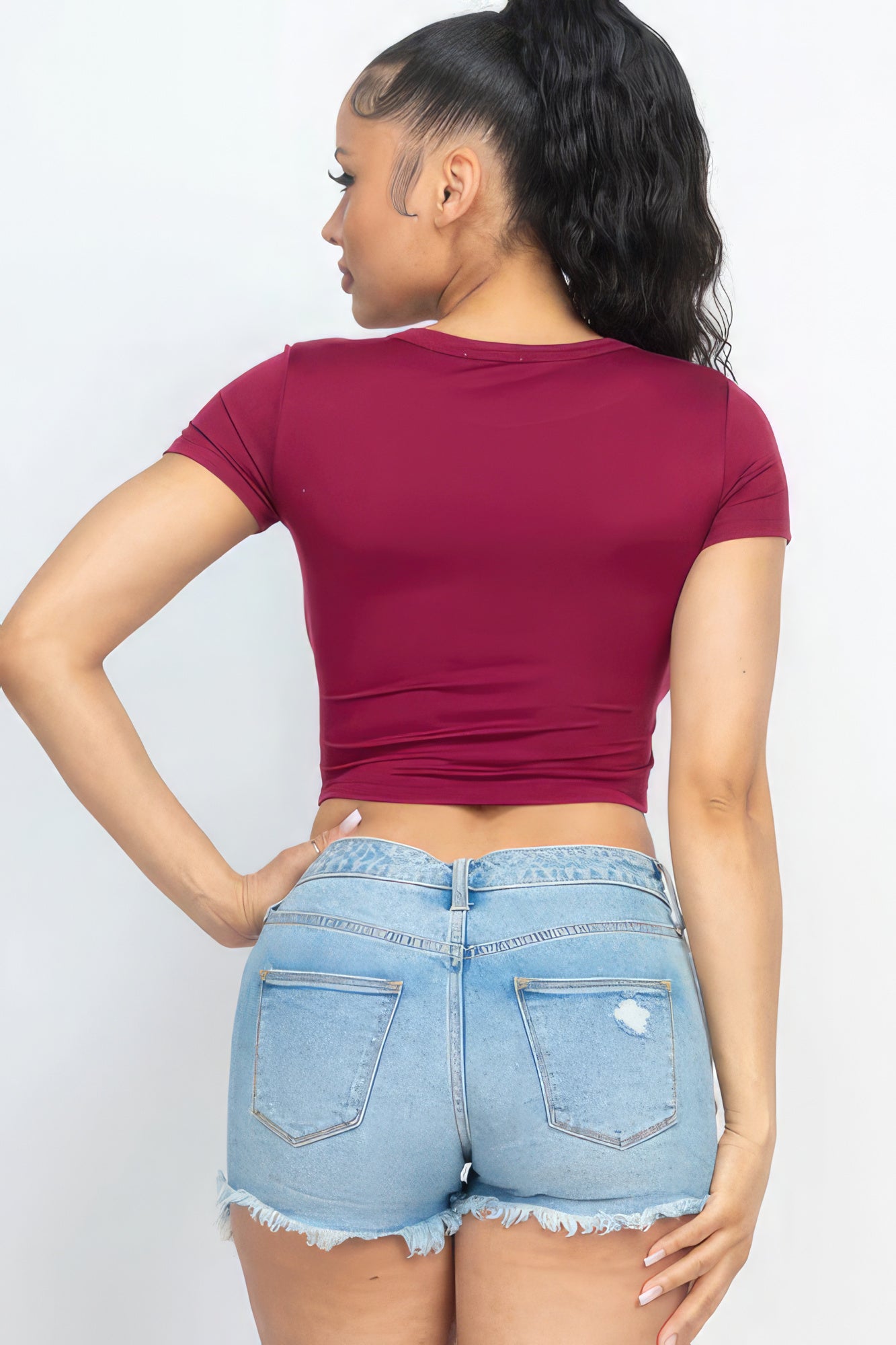 Short Sleeve Round Neck Crop Top - Burgundy