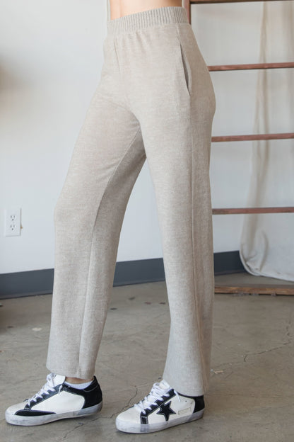 Minimal And Casual Trainer Pants