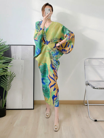 Dotti's Batwing Sleeve Ruche Waist Abstract Print Dress