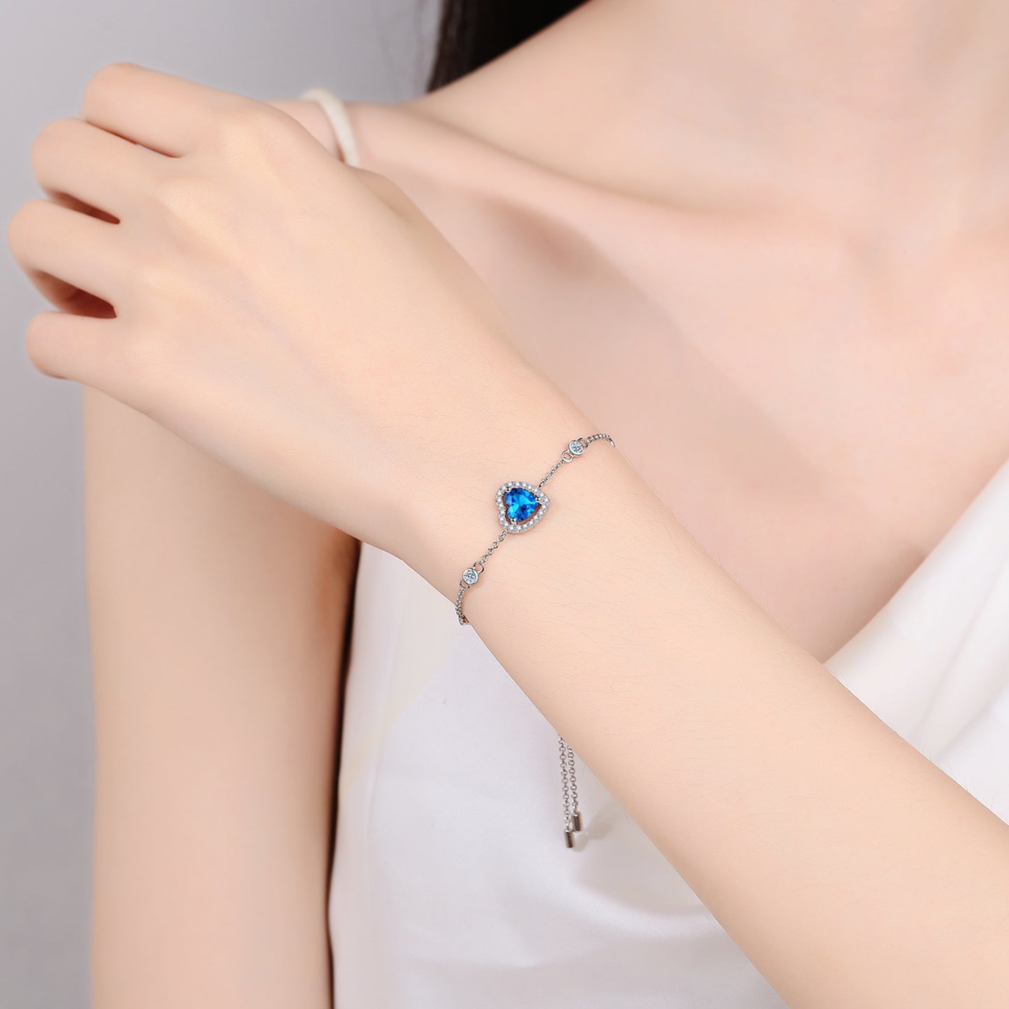 Blu Heart 1 Carat Moissanite 925 Sterling Silver Bracelet