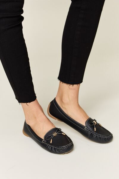 Slip On Bow Flats Loafers - Black