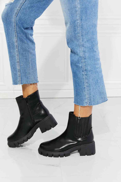 Lug Sole Chelsea Boots - Black