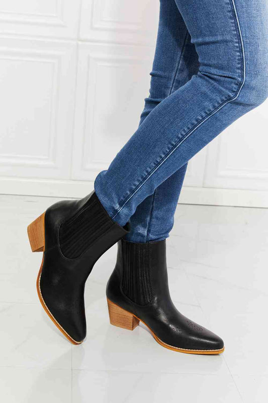 Love the Journey Stacked Heel Chelsea Boot - Black