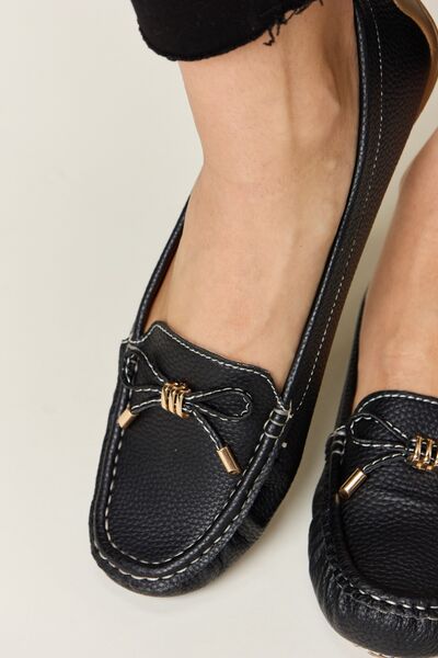 Slip On Bow Flats Loafers - Black