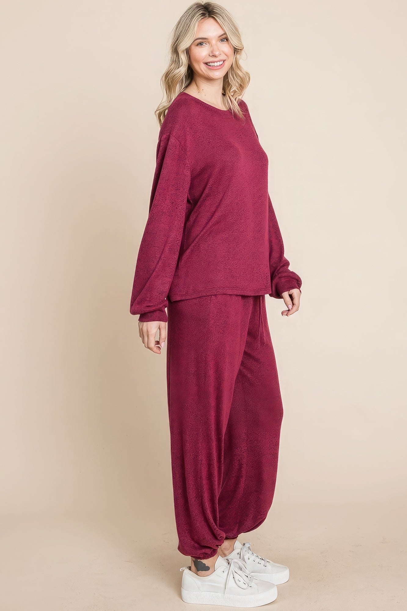 Two Tone Solid Warm And Soft Hacci Brush Loungewear Set - Marsala