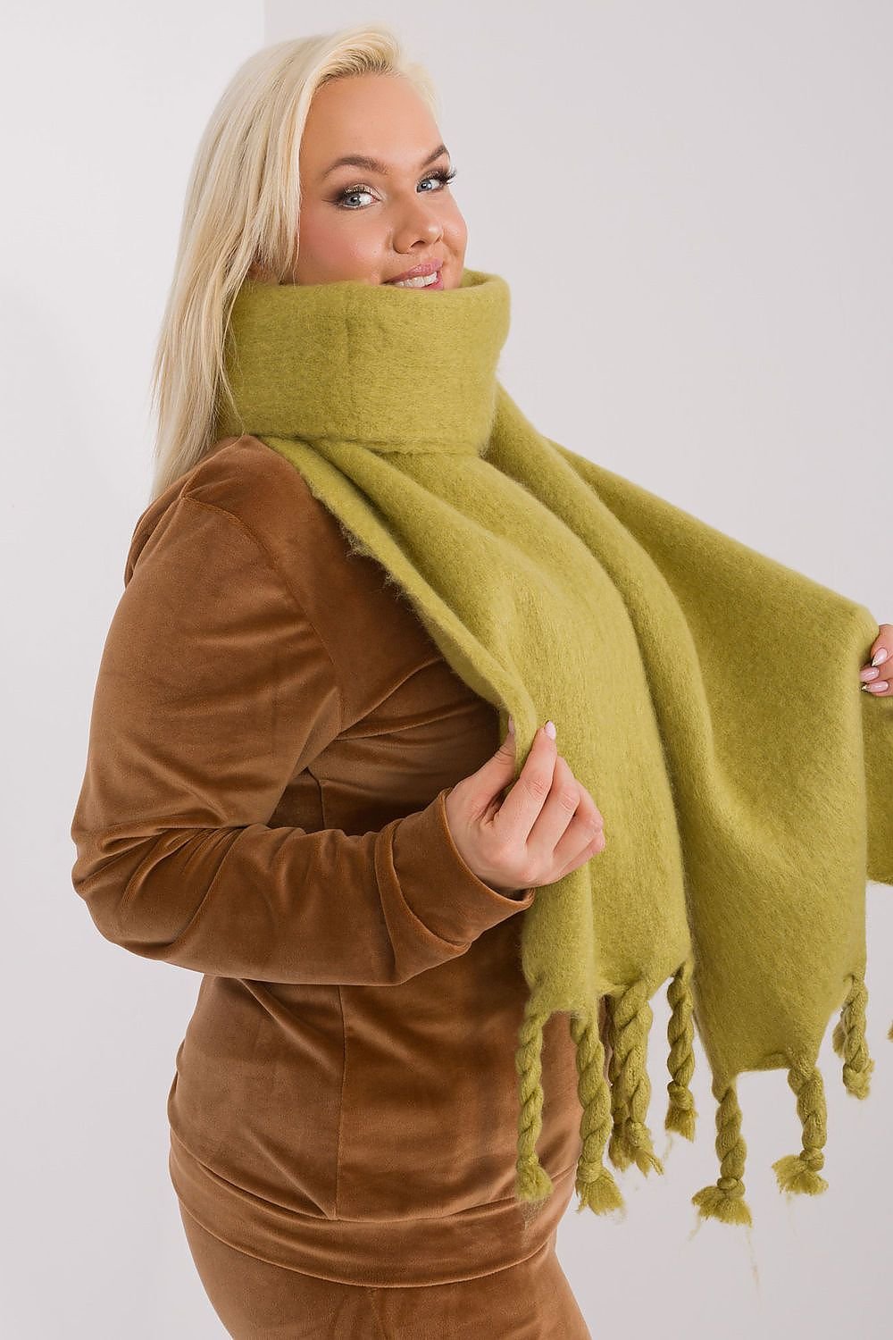 Wheaton Shawl Scarf - Green Reach