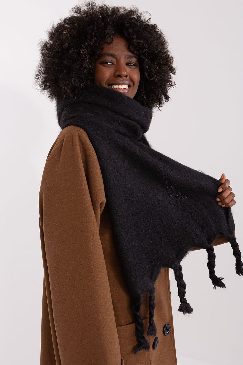 Wheaton Shawl Scarf - Black