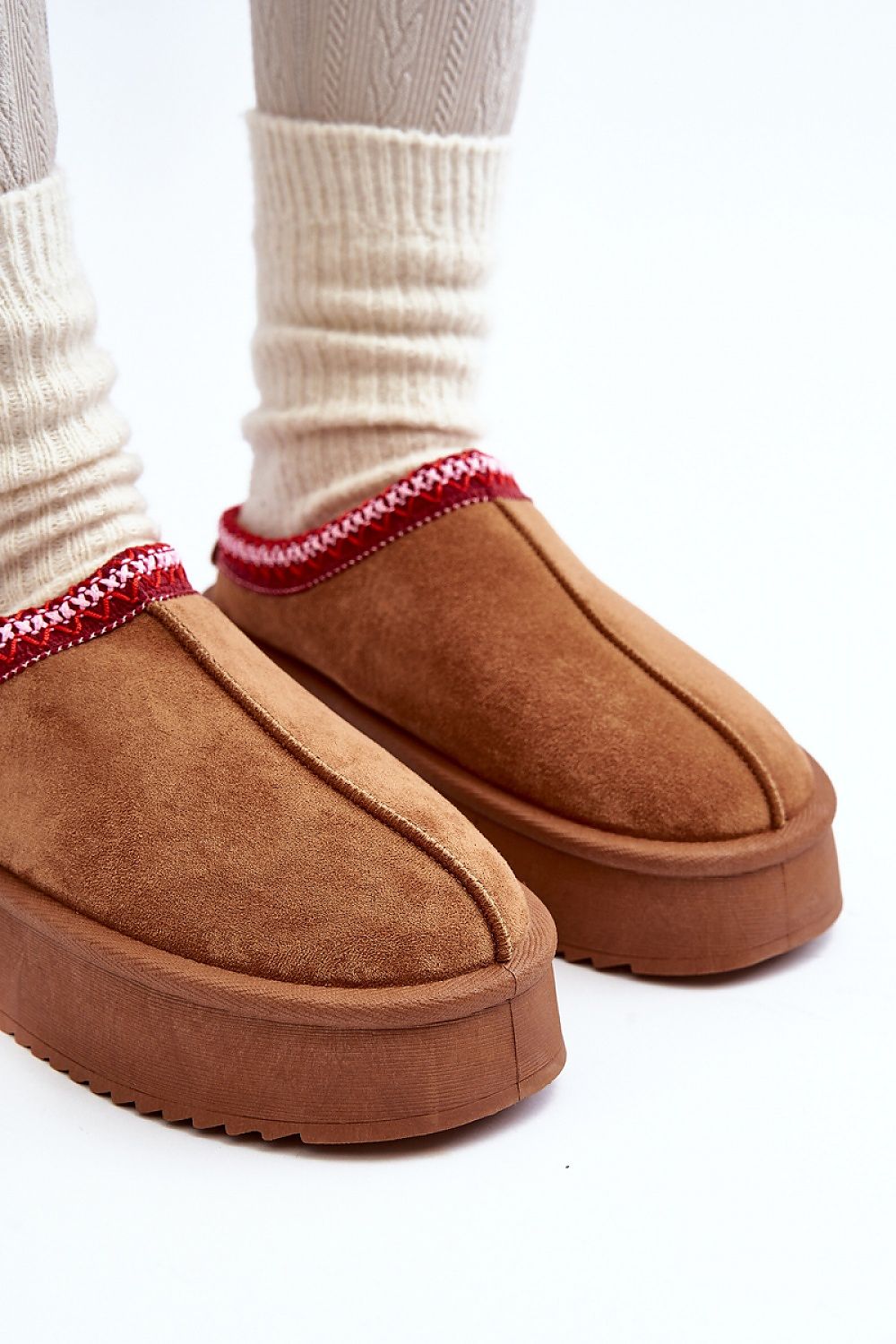 Carter Insulated Center-Seam Slippers - Caramel Strawberry